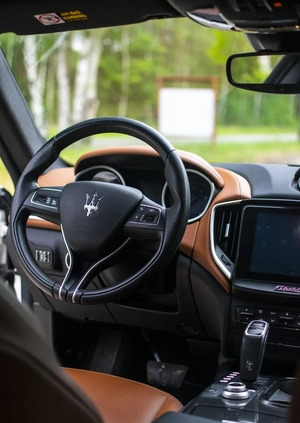 Maserati Ghibli cena 190000 przebieg: 74000, rok produkcji 2021 z Międzyrzecz małe 137